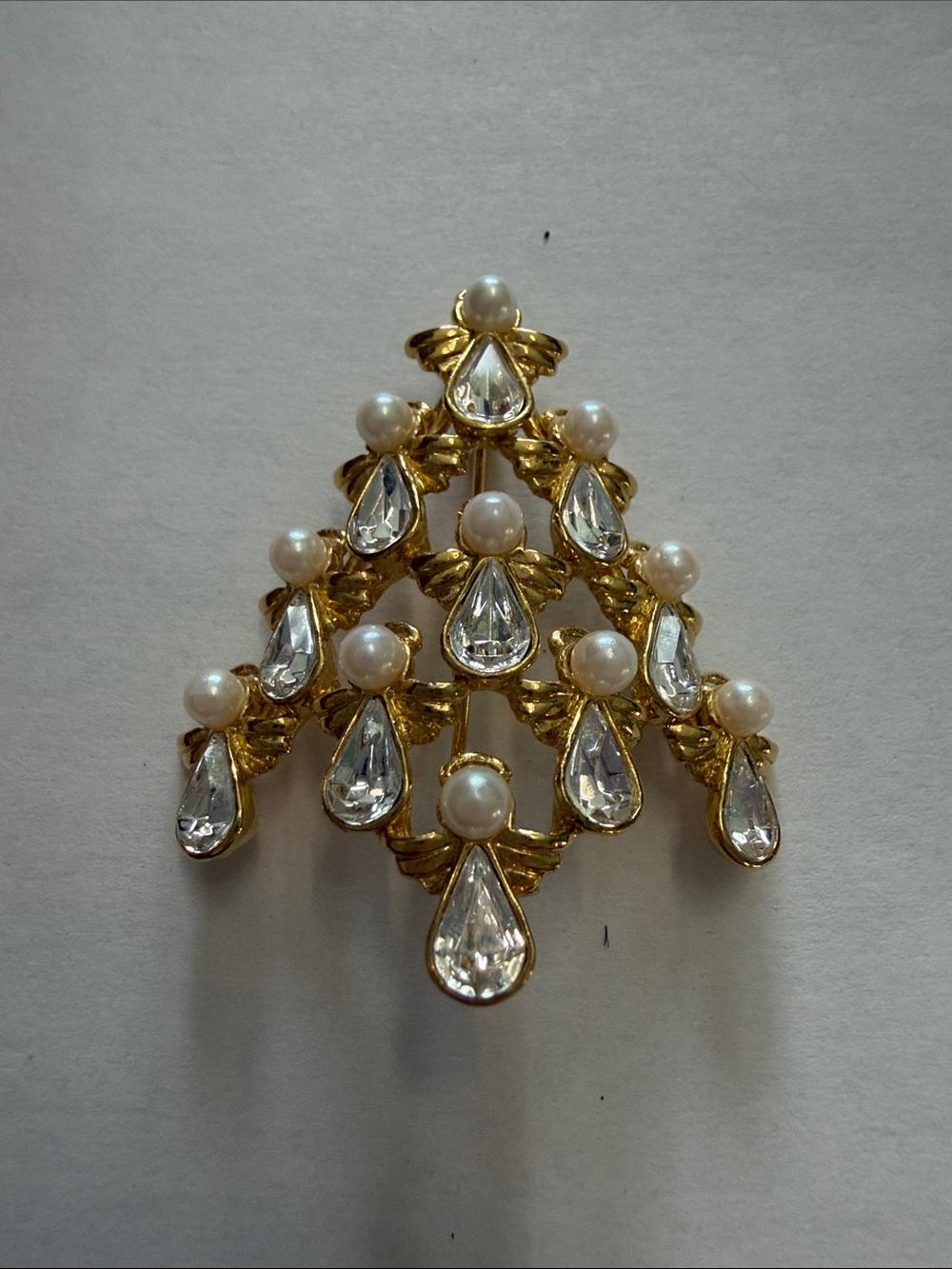 Vintage Gold Tone Pearl & Crystal Teardrop Brooch